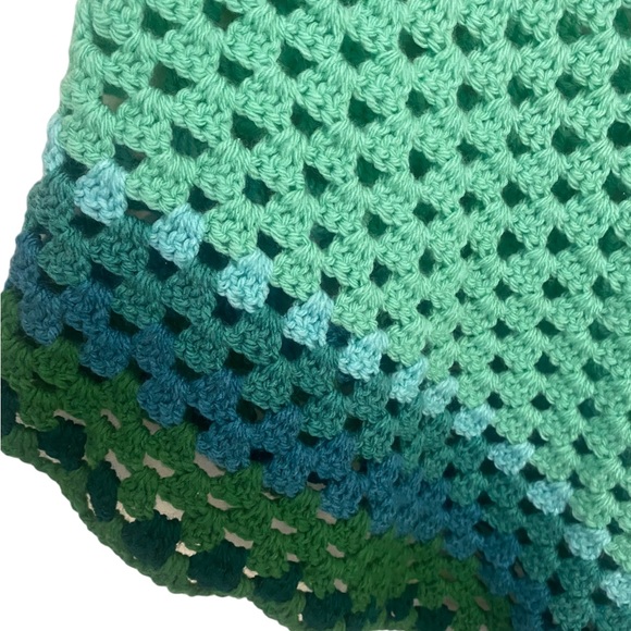 Vintage Handmade Green Granny Square Poncho Boho One Size Fits Small-Medium EUC - Picture 3 of 4